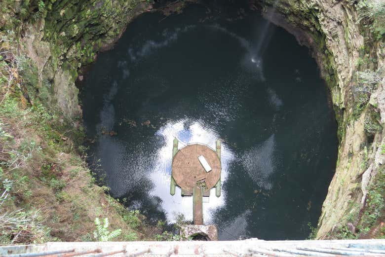 Lagos subterráneos, o furnas, en el Parque  Vila Velha