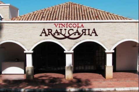 Entrada da Vinícola Araucária