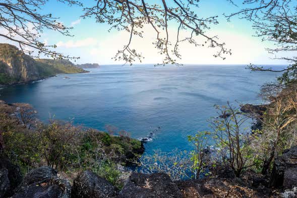 Baía dos Golfinhos Hiking Tour