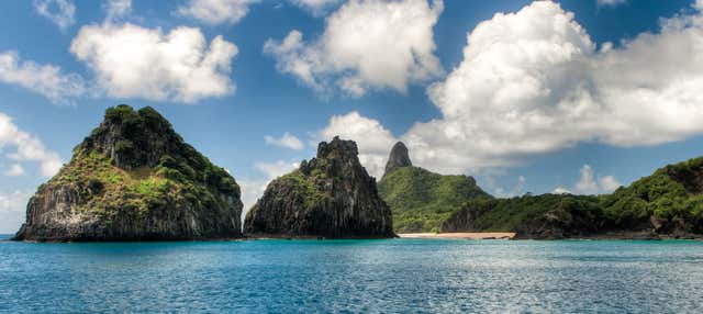 Tour de canoa havaiana por Fernando de Noronha