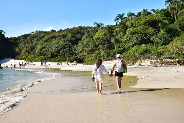 Passeando na praia da ilha do Campeche