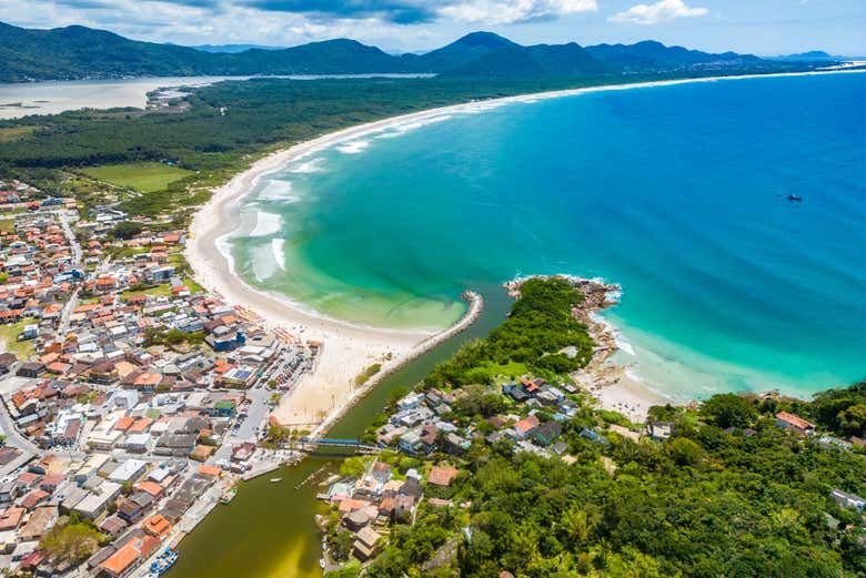 Navegaremos por los alrededores de Florianopolis