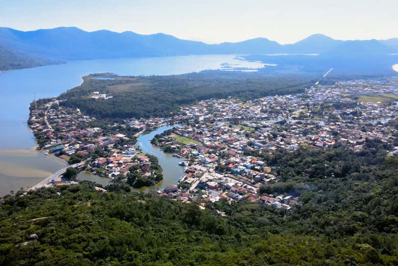 Vista aérea de Barra da Lagoa y de la Lagoa da Conceição