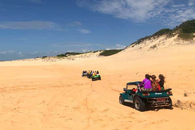 Atravesando las dunas de Canoa Quebrada en buggy