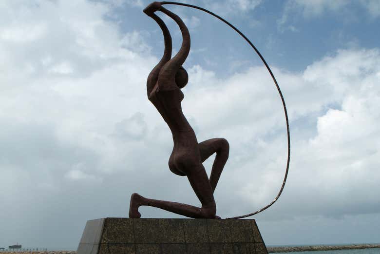 Estatua Iracema Guardiã