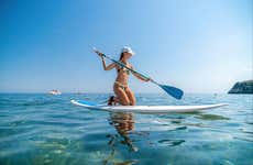 Paddle surf en la playa de Iracema