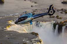 Cataratas del Iguazú por tierra, agua y aire