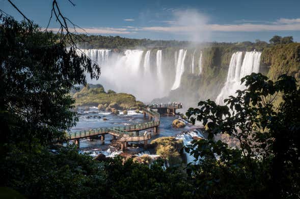 Excursión privada a las Cataratas de Iguazú: lados argentino y brasileño
