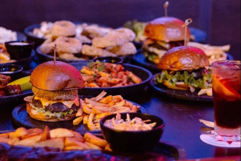 Degustando a deliciosa comida