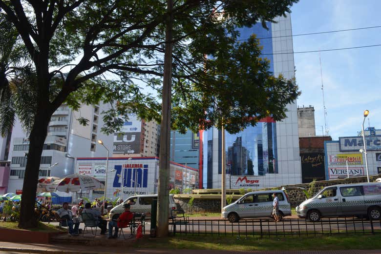 Fazendo compras em Ciudad del Este