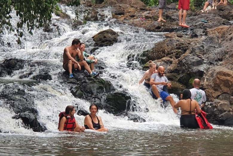 Desfrutando da cascata