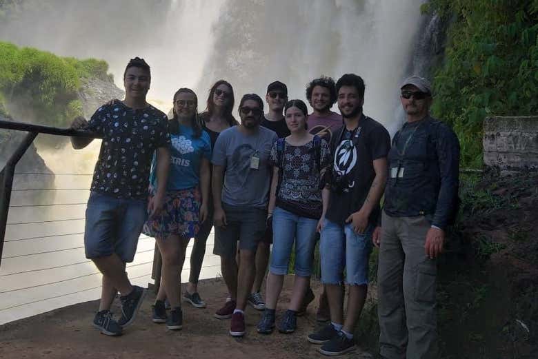 Foto de grupo nos Saltos del Monday