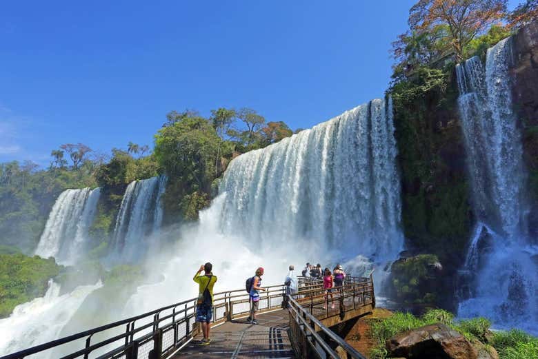 Recorreremos los mejores miradores de las Cataratas de Iguazú