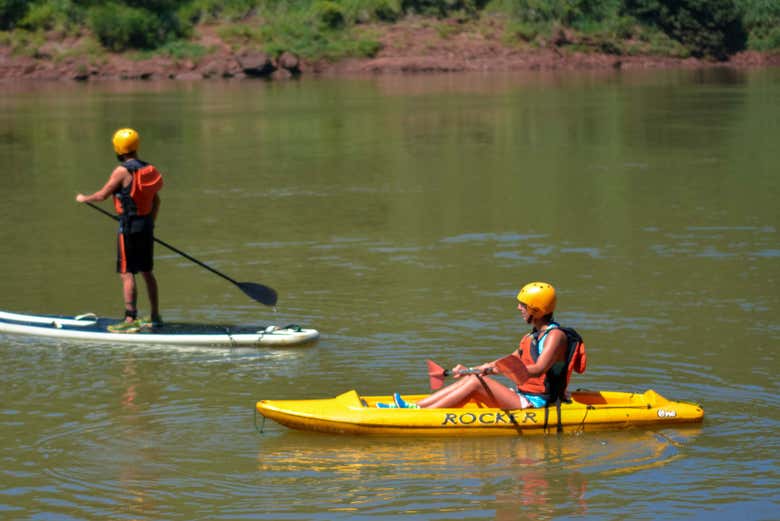 Caiaque e paddle surf pelo rio Iguaçu