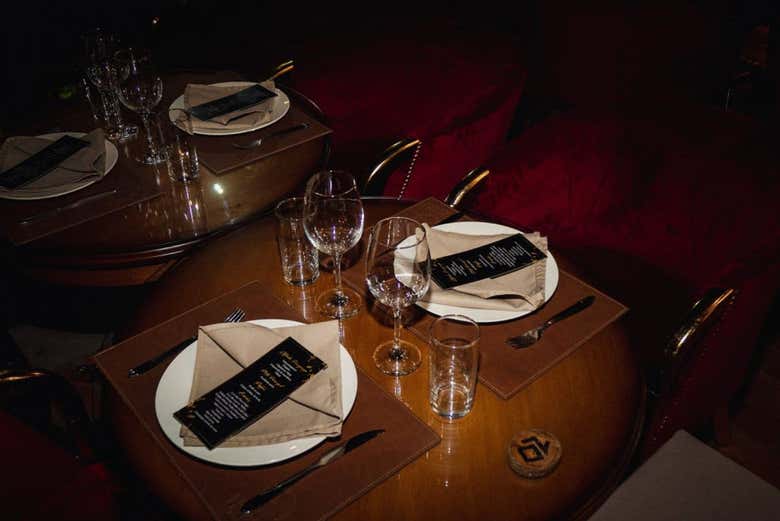 Mesa no restaurante Hoplon