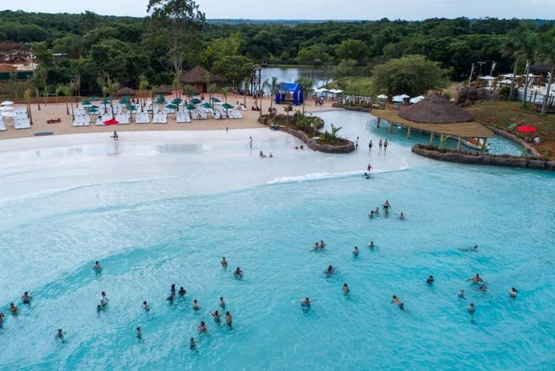 Piscina de ondas do Blue Park