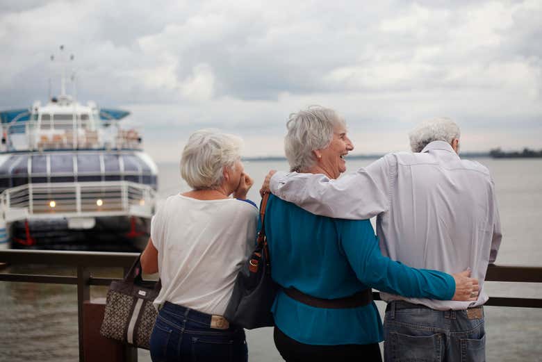 Desfrutando das vistas do lago Itaipu