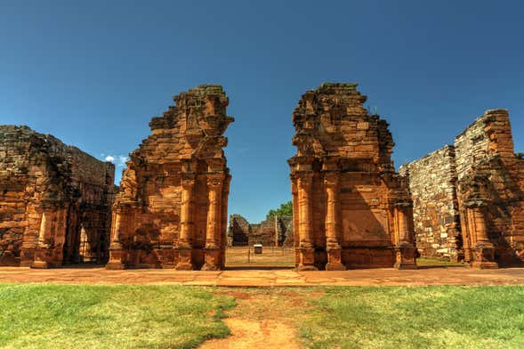 Excursão às ruínas de San Ignacio e às minas Wanda