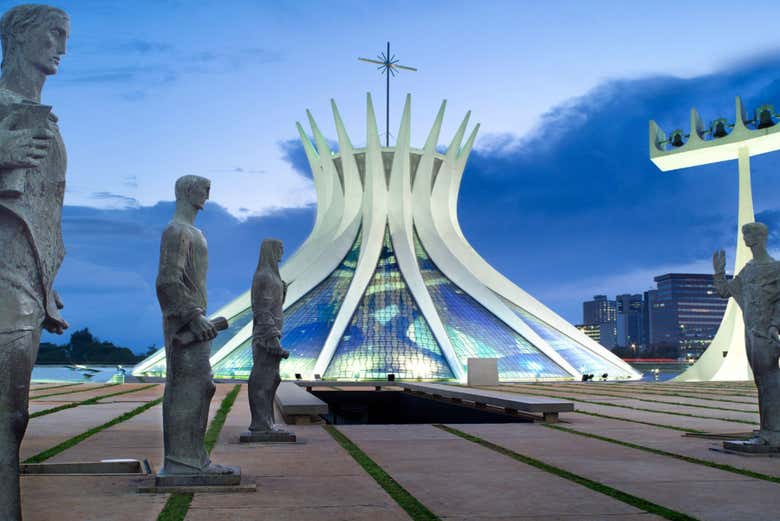 La arquitectura futurista de la Catedral