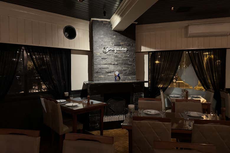 Interior do restaurante Joaquina