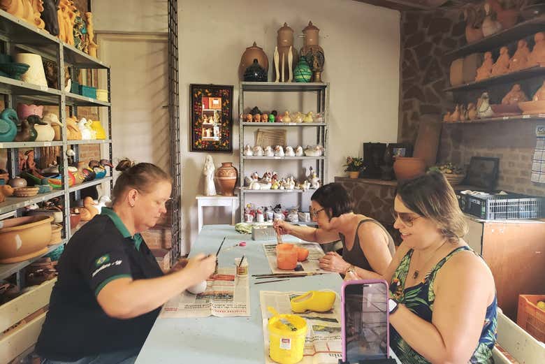 Peinture d'un sabot à Sítio Santo Antônio