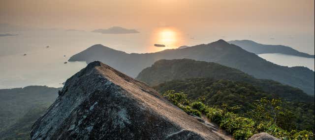 Randonnée sur le Pico do Papagaio au lever du jour