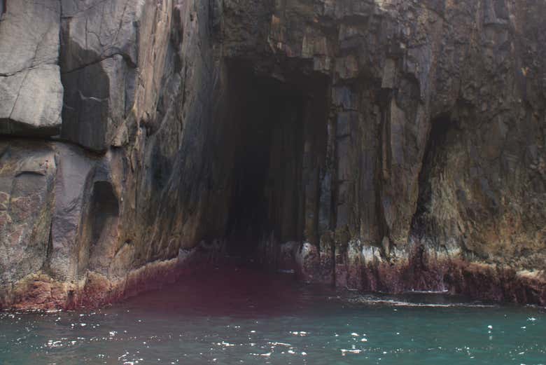 Buraco do Cação, em Ilhabela