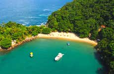 Paseo en barco privado por Ilhabela