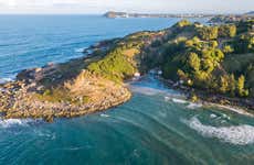 Trilha entre a praia dos Amores e praia D'água