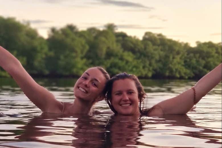 Desfrutando de um banho nos mangues