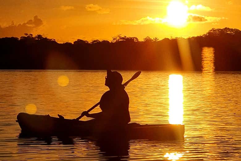 Une balade en kayak unique, au coucher du soleil