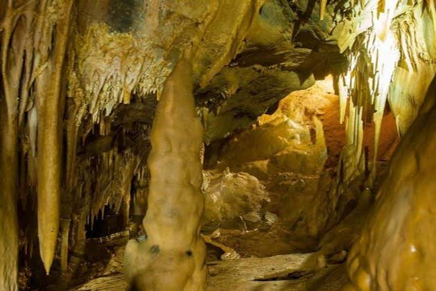 Formaciones rocosas en el interior de las grutas