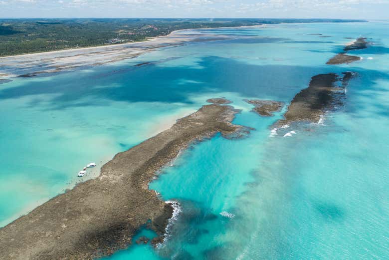 Vista aérea de las piscinas naturales de Japaratinga