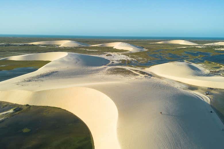 Dunas de areia branca em Jericoacoara