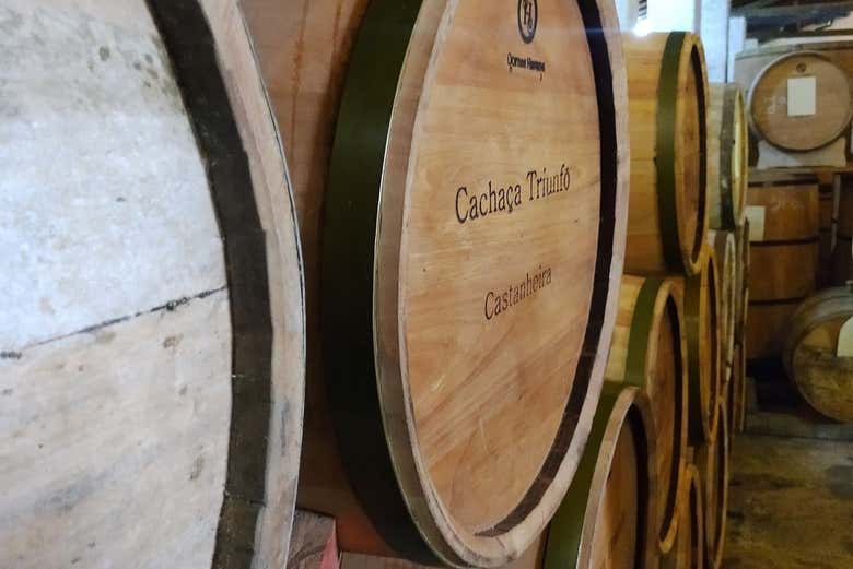 Aprenderemos cómo se elabora la cachaça artesanal