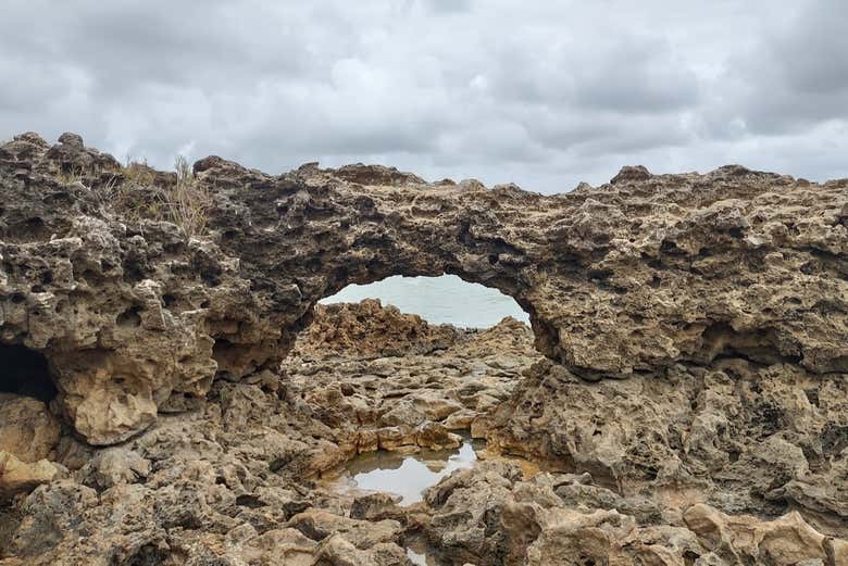 Detalle de las rocas en playa do Amor