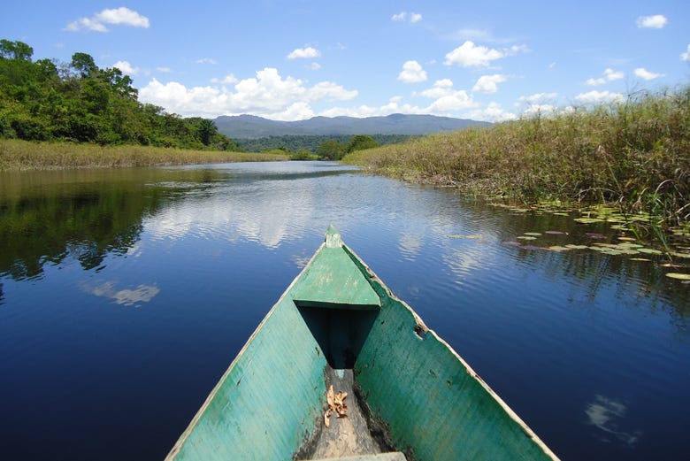 Navegando por el Pantanal dos Marimbus 