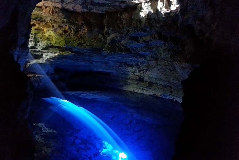 Rayon de lumière du Poço Azul