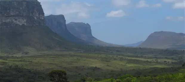 Trilha pelo Morro dos Três Irmãos e Águas Claras