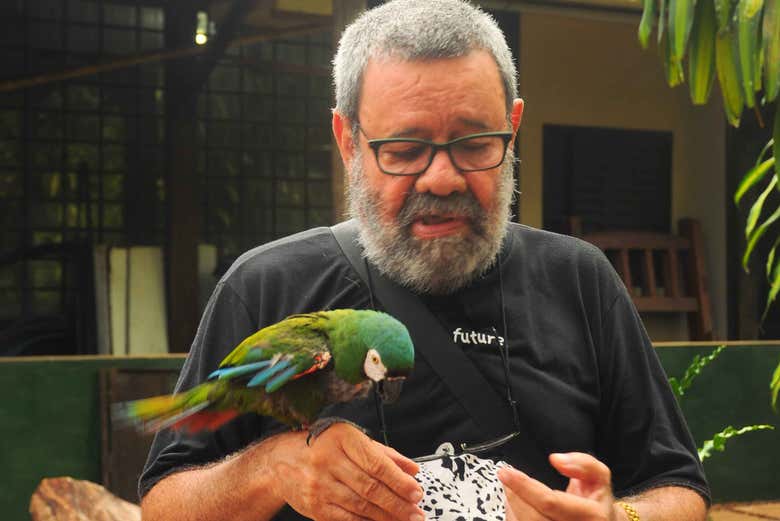 Escutando as explicações do guia