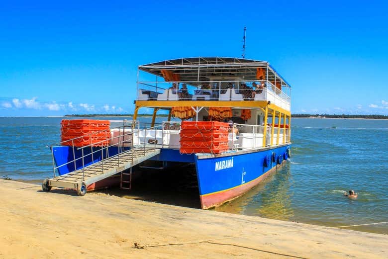 El barco listo para el paseo