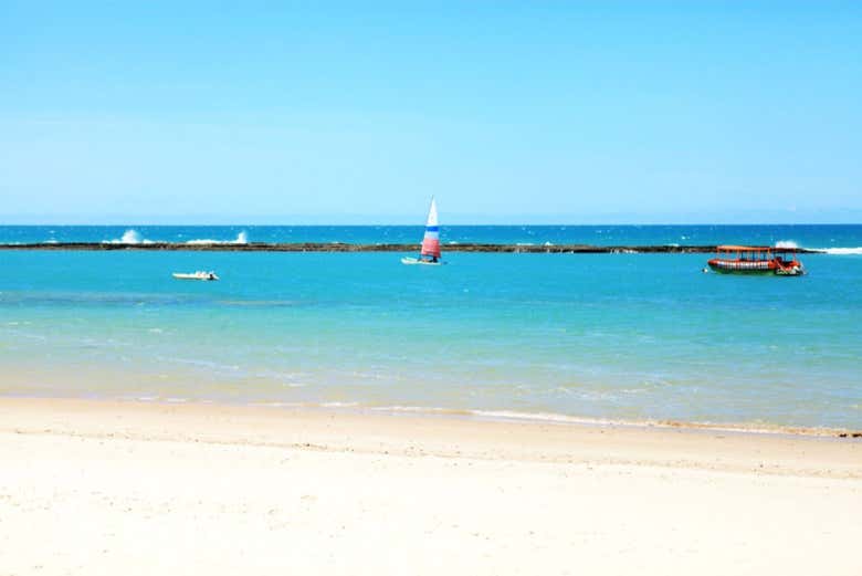 Las apacibles aguas de playa del Francés