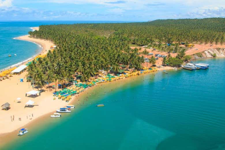 El mágico encuentro de la laguna con el mar