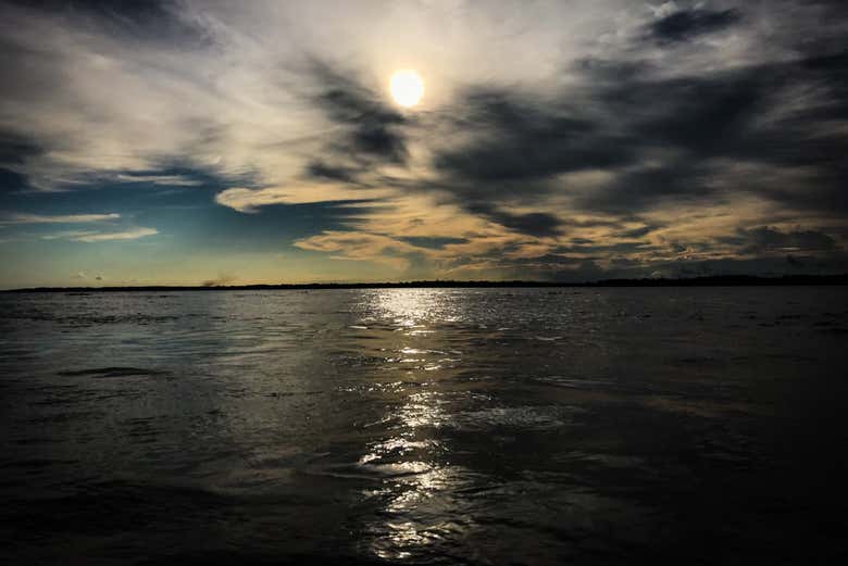 Salida del sol en Manacapuru