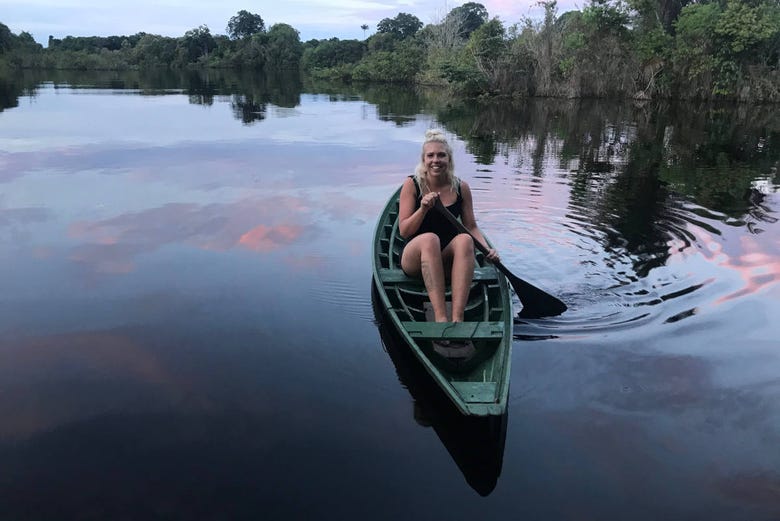 Remando pelo rio Amazonas