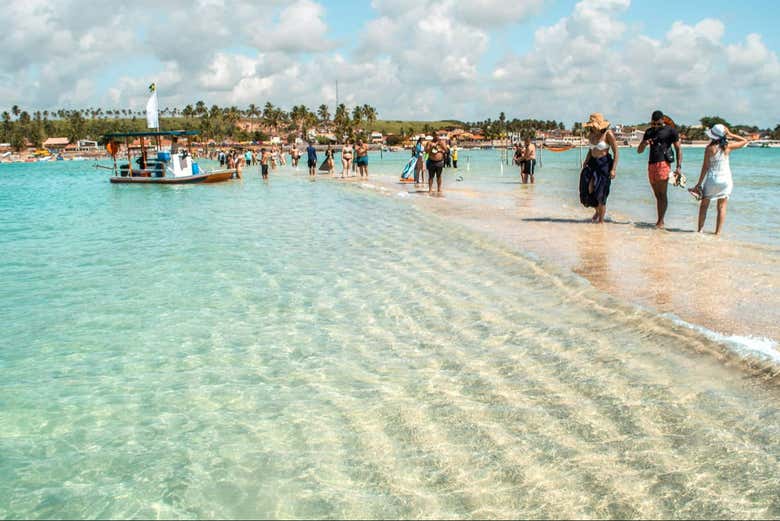 Apreciando a beleza natural das piscinas