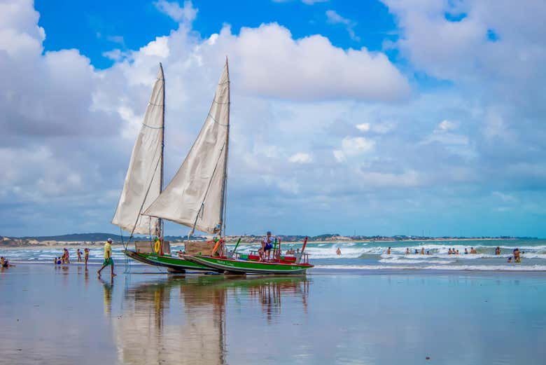 Jangadas na praia de Genipabu