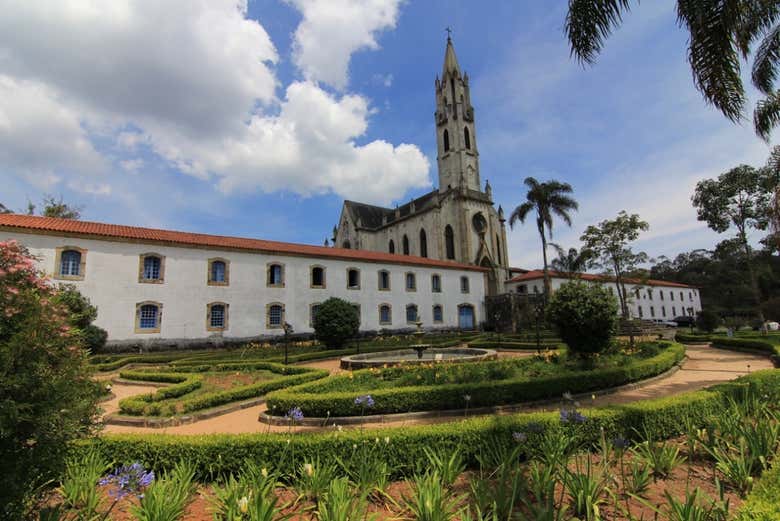 Nossa Senhora Mãe Dos Homens Church