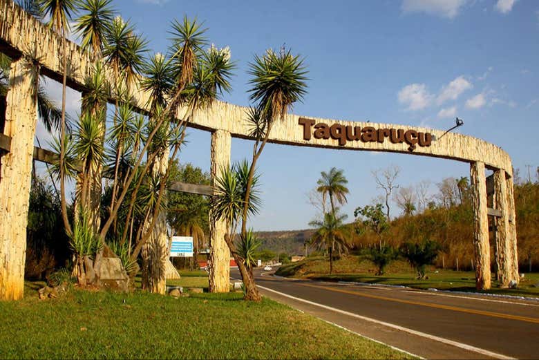 Visit the village of Taquarussu