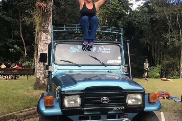 Tour de 4x4 pelas cachoeiras de Paraty + Visita a um alambique de cachaça